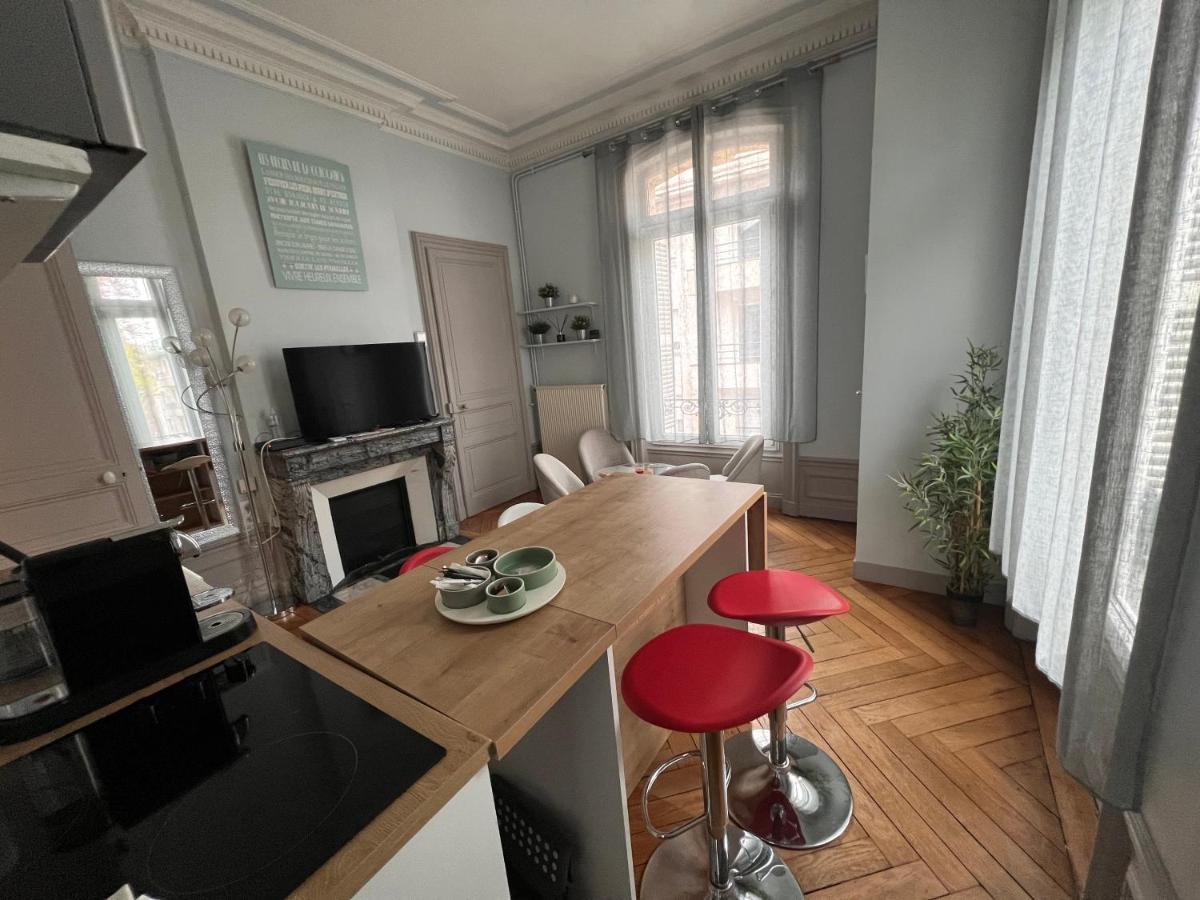 Ferienwohnung 4 People+Free Street Parking+Cosy Centre Ville Rouen Exterior foto